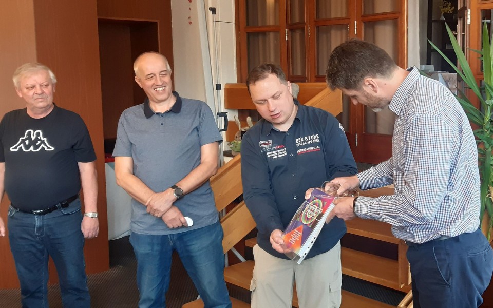 Vyšla nová kniha o radiotechnickém průzkumu