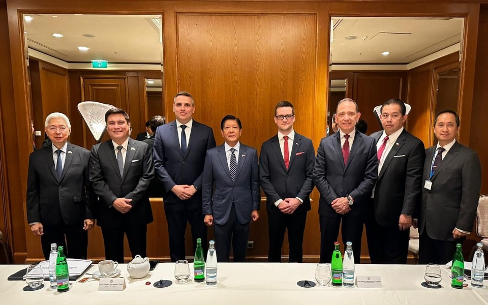 ERA representatives met with the President of the Philippines and his entourage in Prague