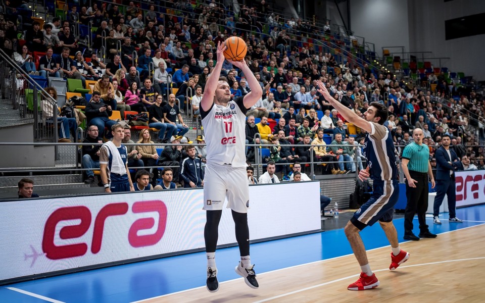 ERA Basketball Nymburk postoupil v Lize mistrů do osmifinále